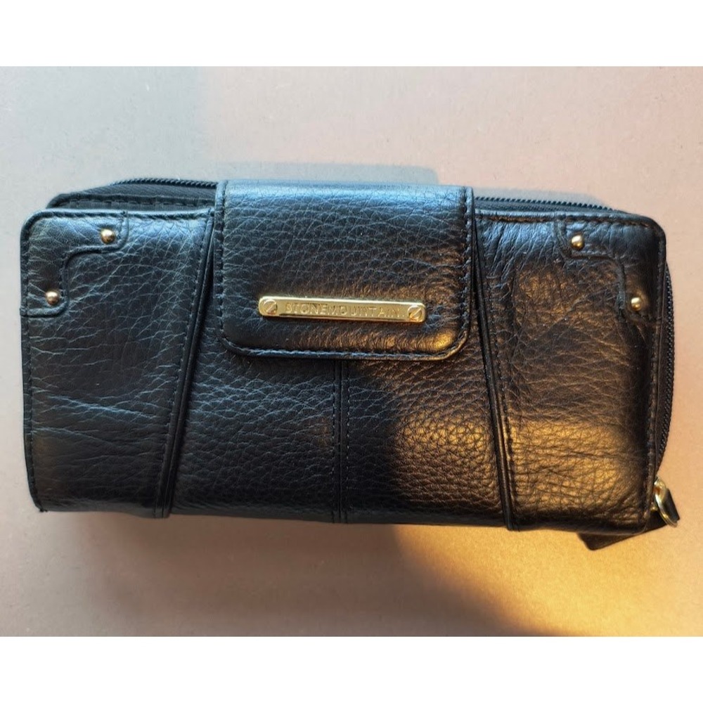 Stone‎ Mountain Black Pebbled Leather Zip Around Organizer Wallet Gold Hardware
